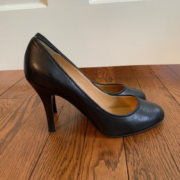 Jcrew Round toe black leather pumps - Picture 1 of 4
